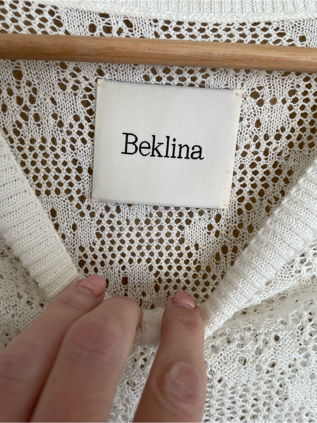 Beklina White Open Knit Long Sleeve Shirt M/L